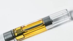 Live Resin vs Distillate