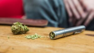how to hit a weed pen